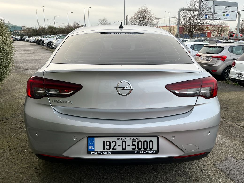 2019 Opel Insignia