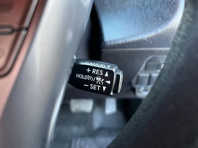 2019 Toyota Prius Alpha