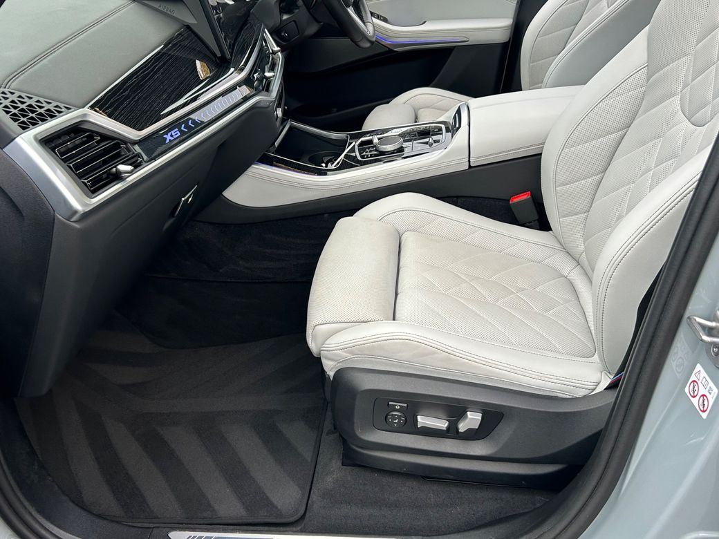 2023 BMW X5
