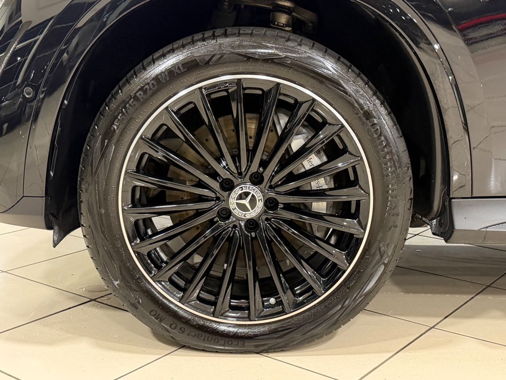 2025 Mercedes-Benz GLC Class