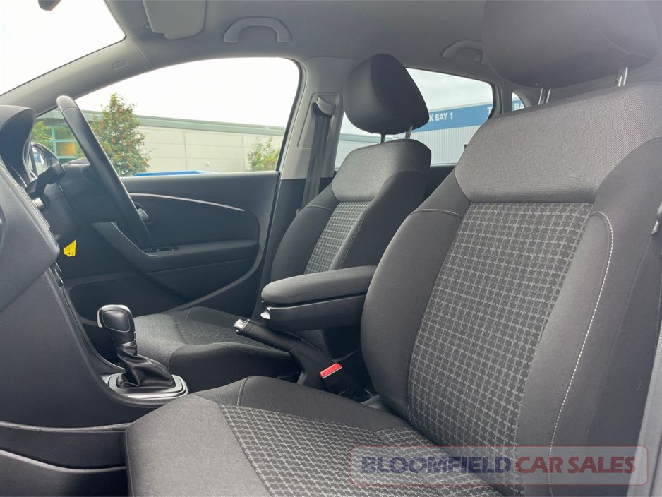 2017 Volkswagen Polo