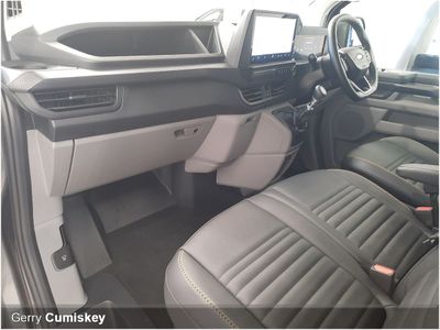 2025 Ford Transit Custom
