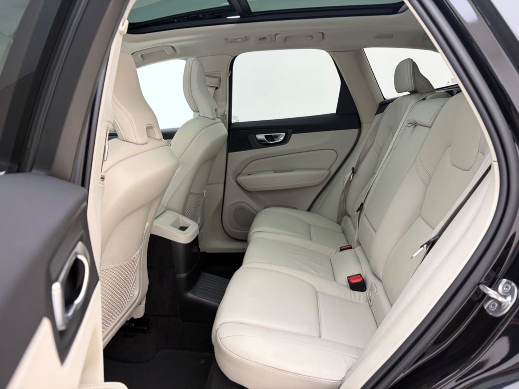 2022 Volvo XC60