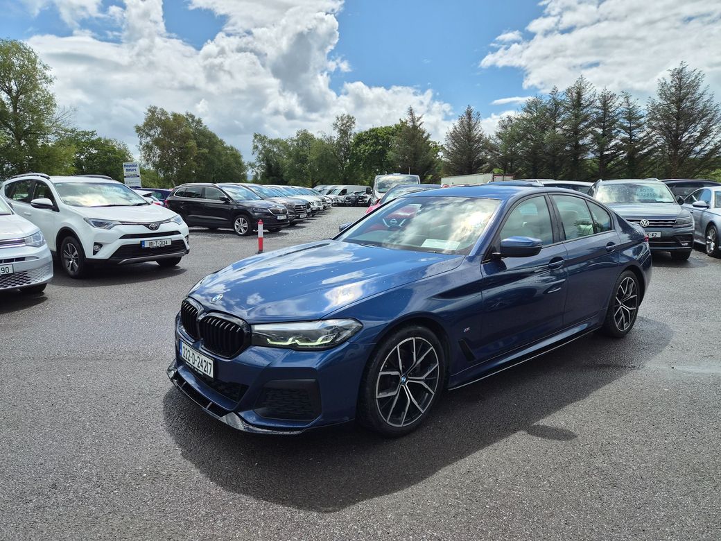 2022 BMW 520