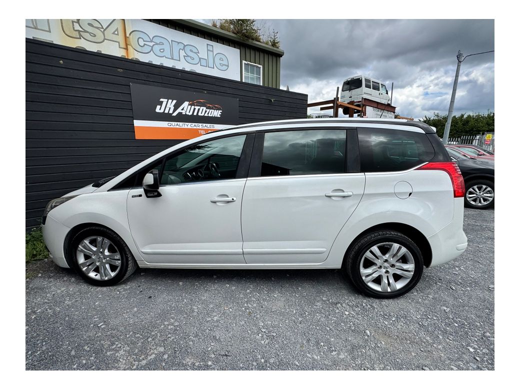 2013 Peugeot 5008