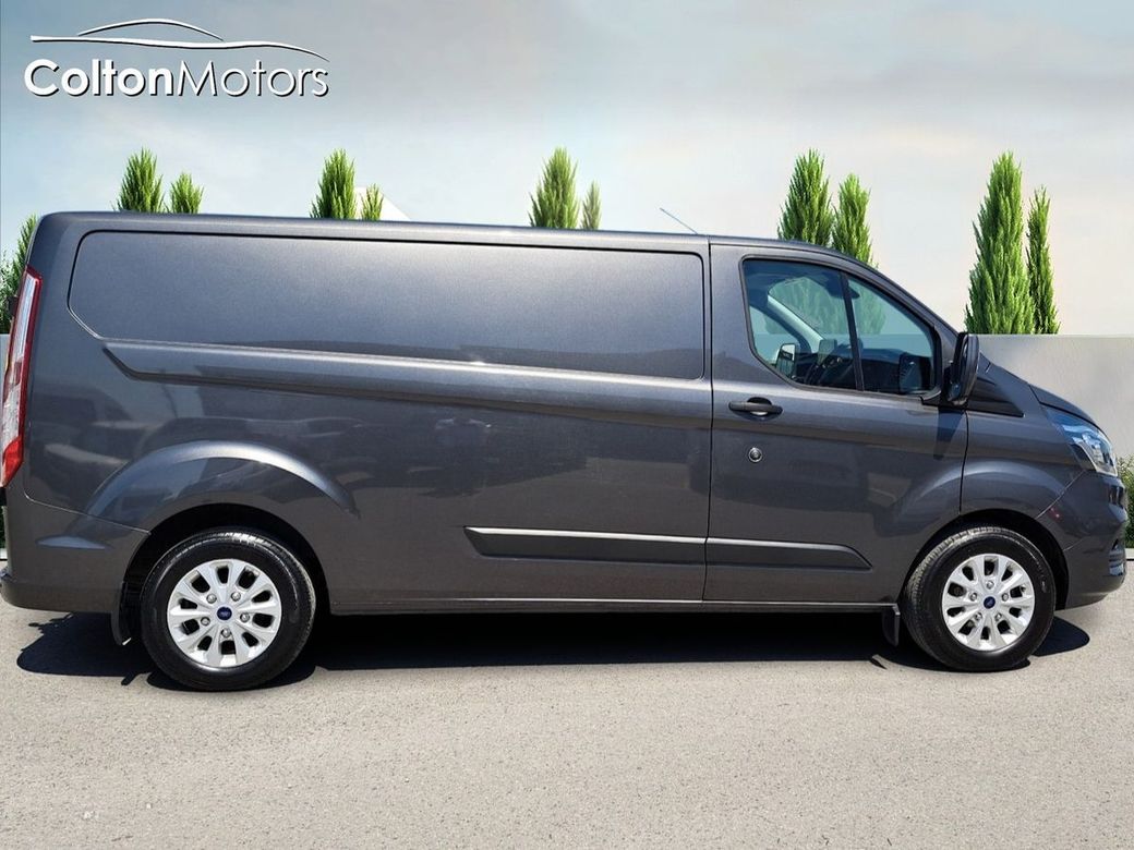 2024 Ford Transit Custom