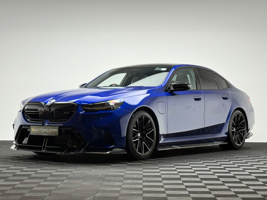 2025 BMW M5
