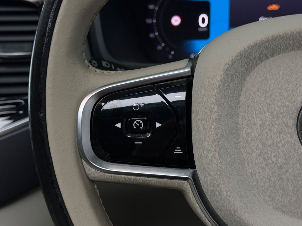 2023 Volvo XC90