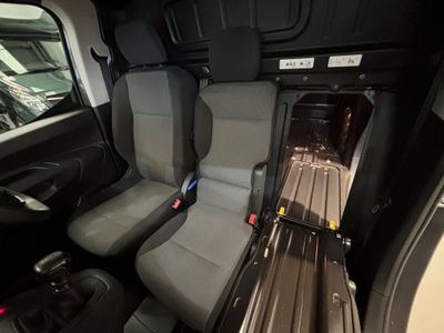 2023 Peugeot Partner