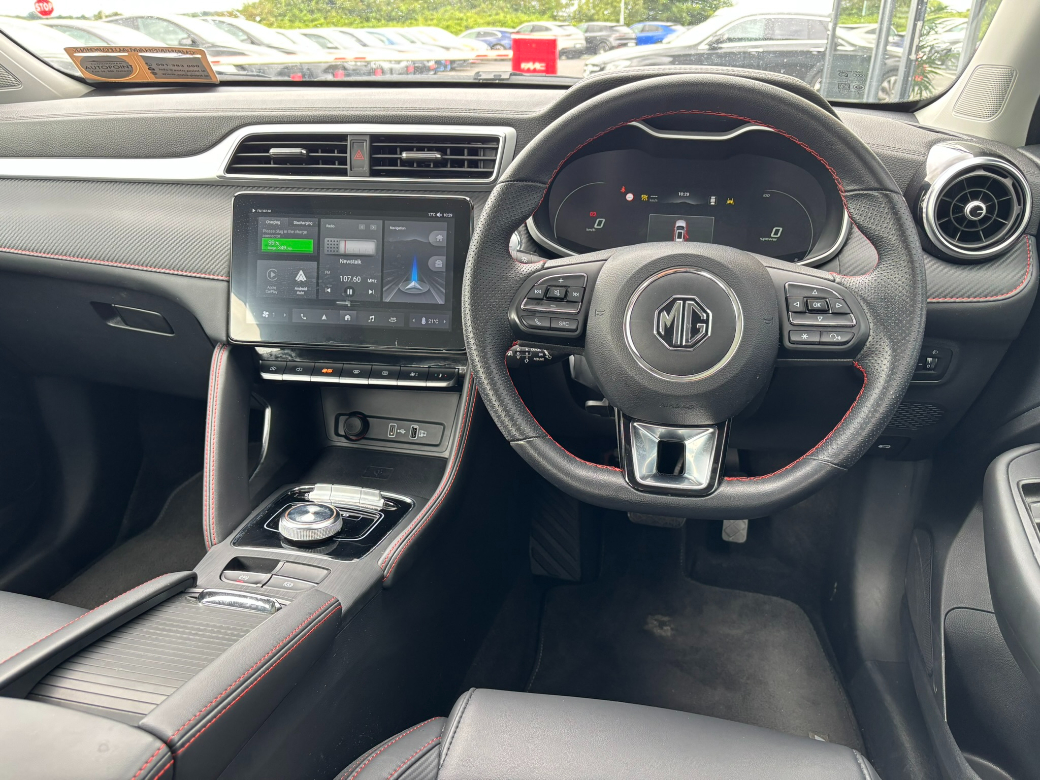 2022 MG ZS