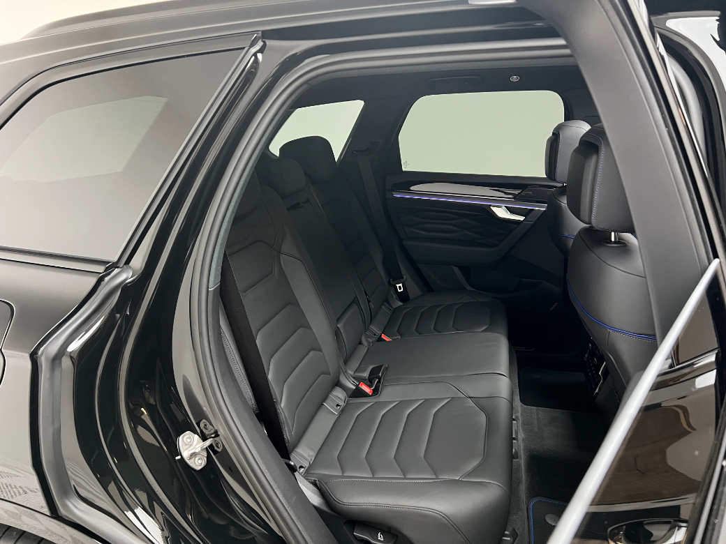 2025 Volkswagen Touareg