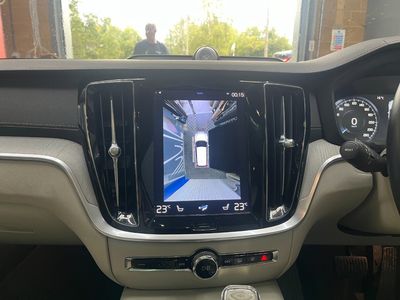 2022 Volvo V60