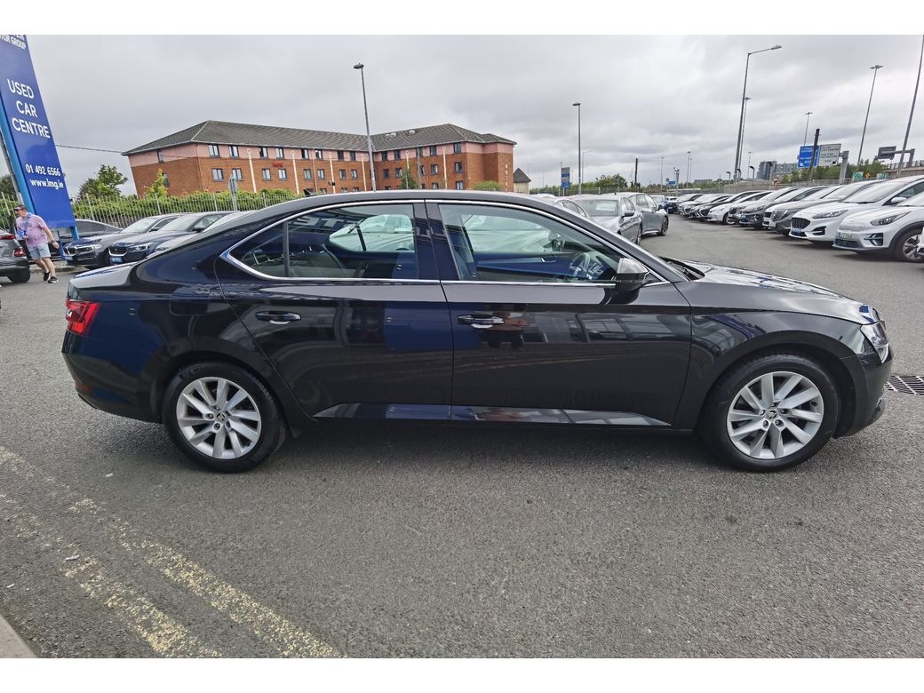 2022 Skoda Superb