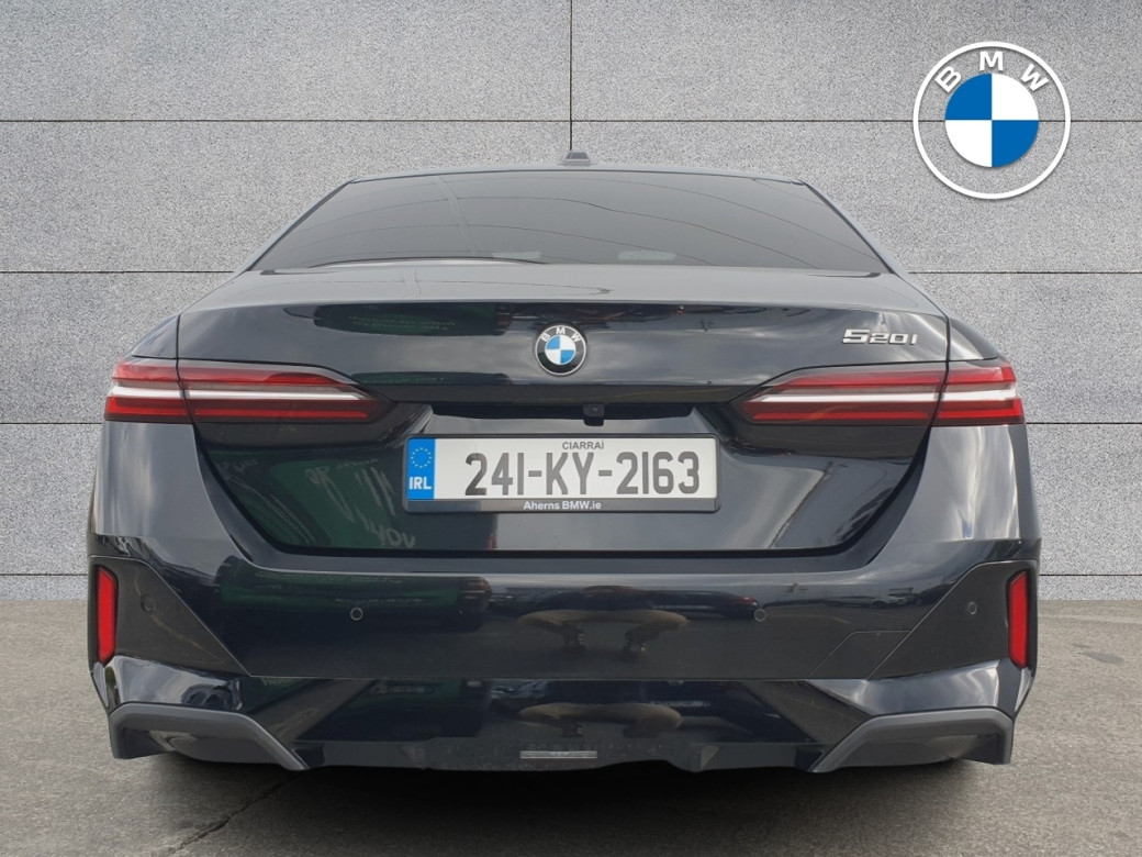2024 BMW 520