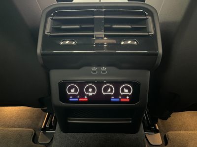 2024 BMW i5