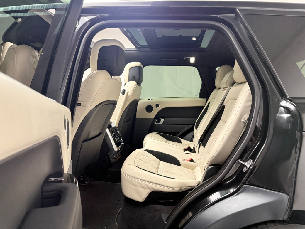 2021 Land Rover Range Rover Sport