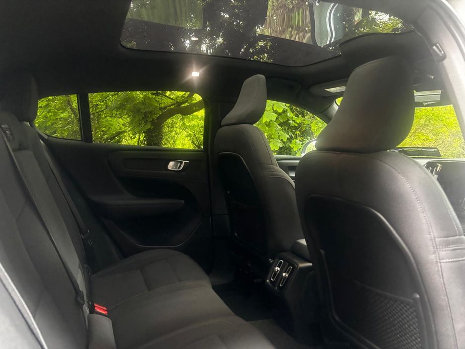 2022 Volvo C40