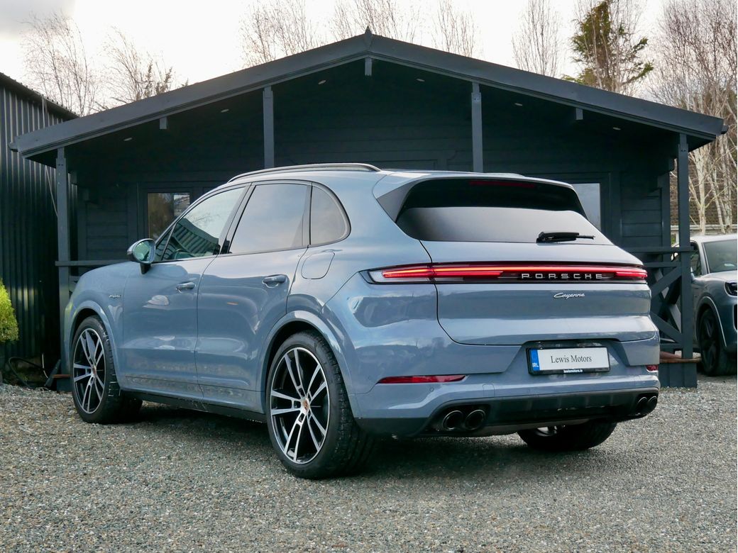 2025 Porsche Cayenne