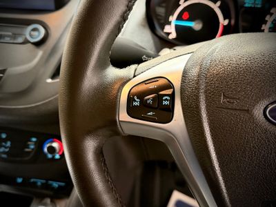 2023 Ford Transit Courier