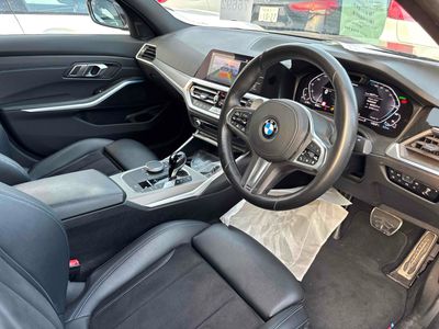 2019 BMW 330