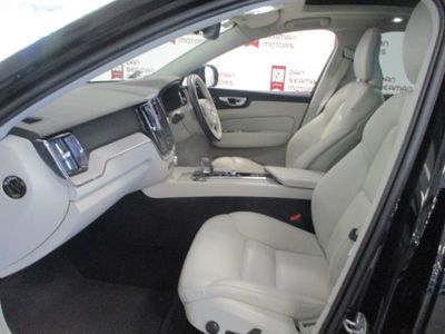 2022 Volvo XC60