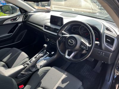 2018 Mazda Axela