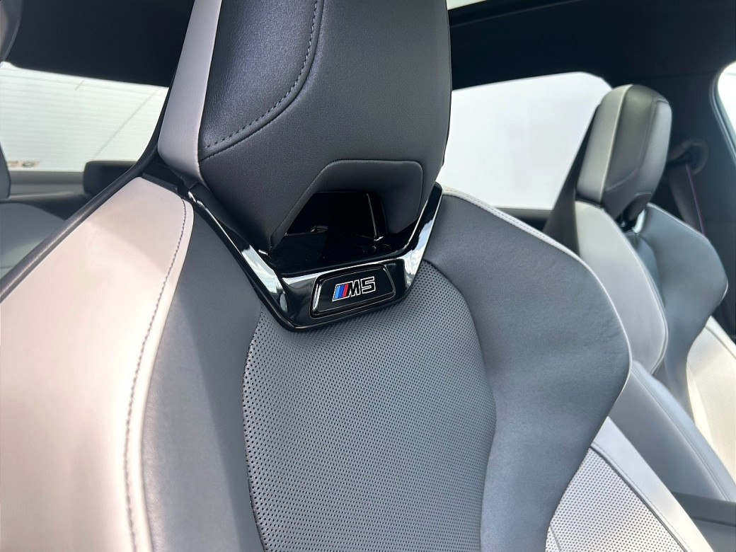 2025 BMW M5