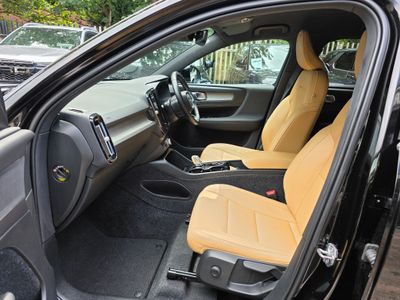 2021 Volvo XC40
