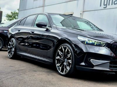 2025 BMW i5