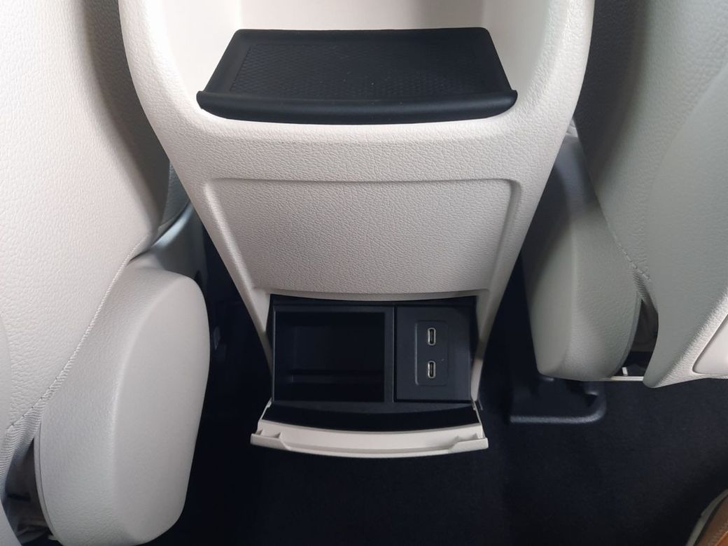 2026 Mercedes-Benz EQA