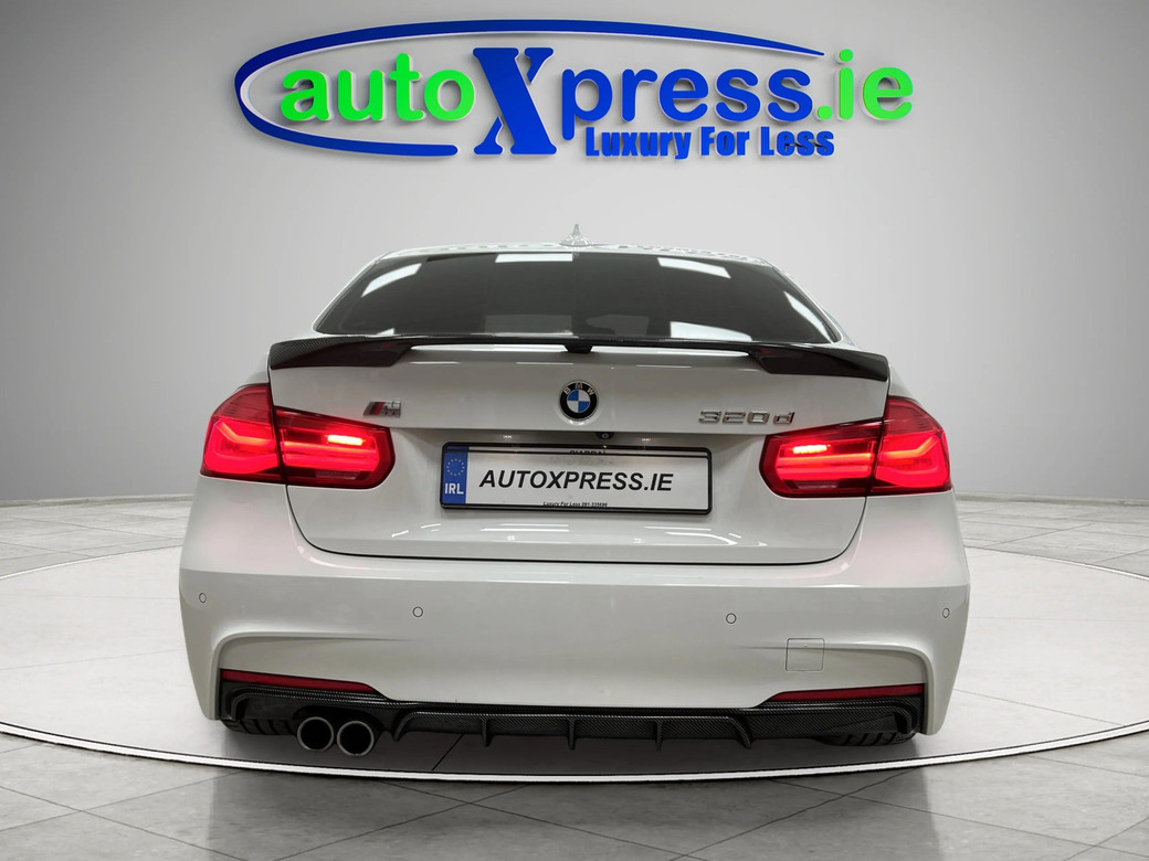 2018 BMW 320
