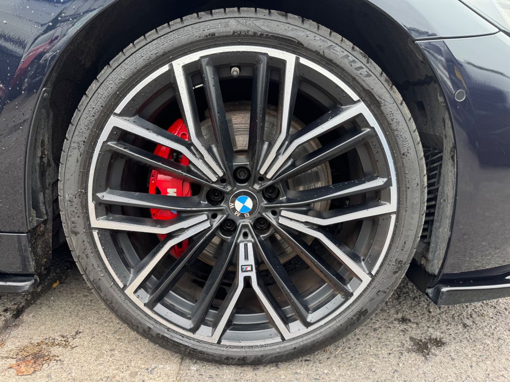 2023 BMW 520