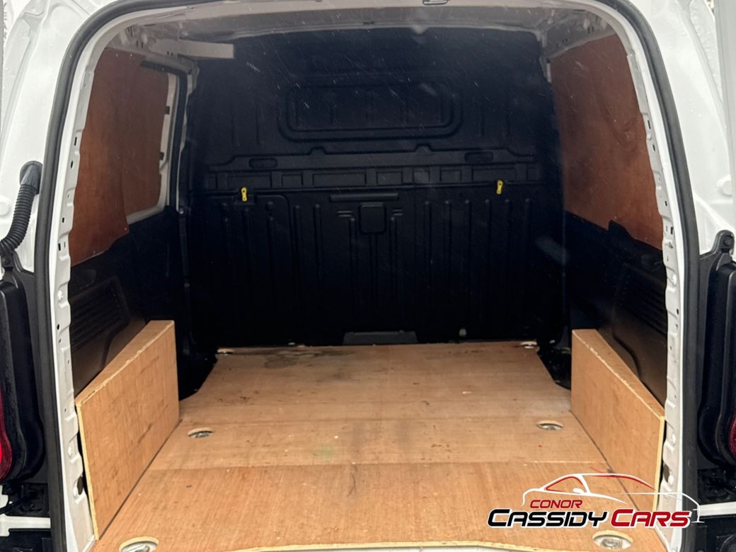 2022 Peugeot Partner