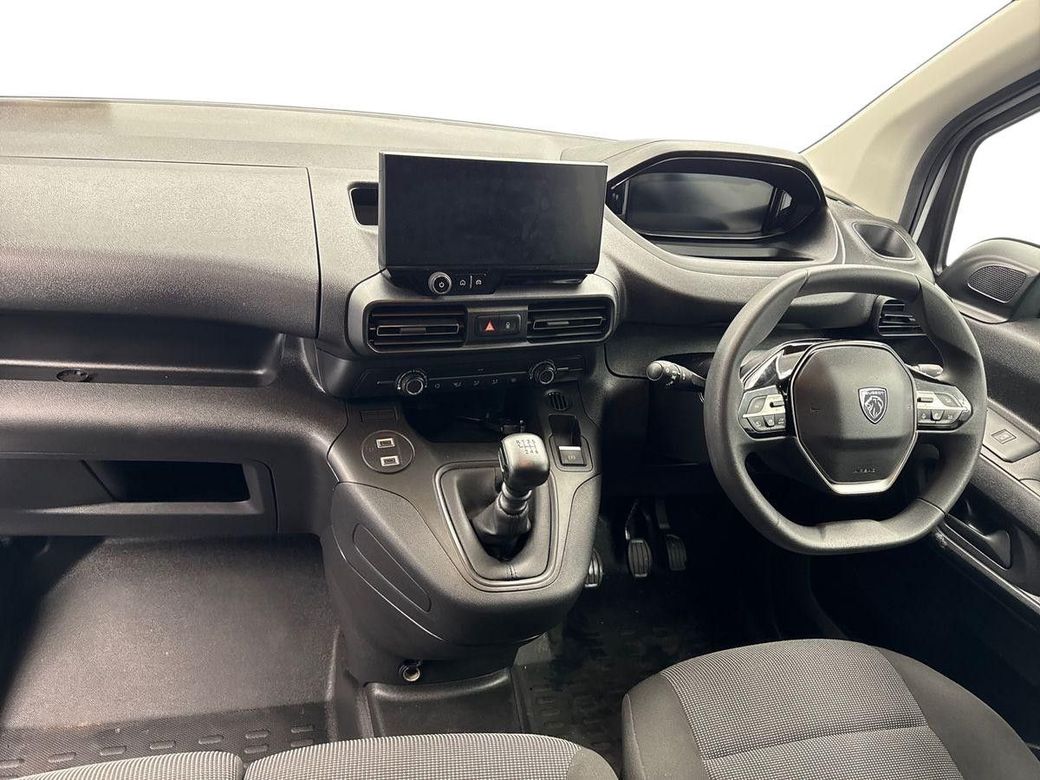 2024 Peugeot Partner