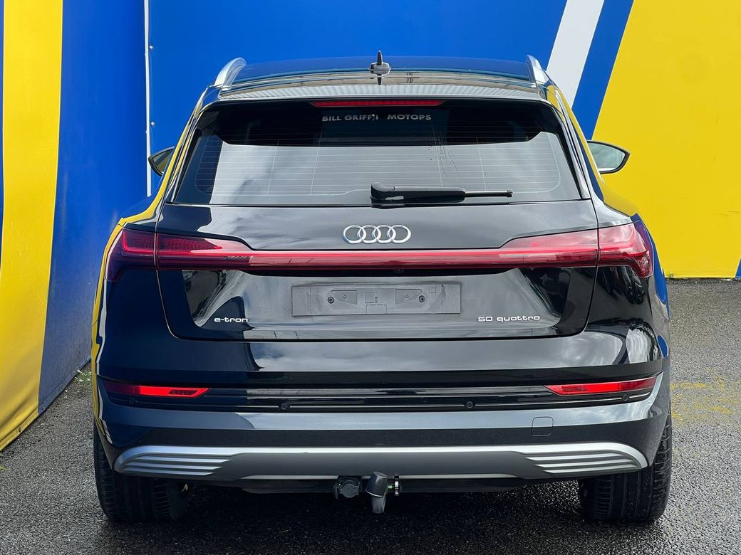 2022 Audi e-tron