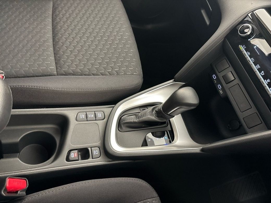 2025 Toyota Yaris Cross