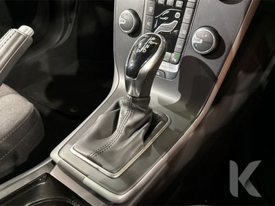 2019 Volvo V40