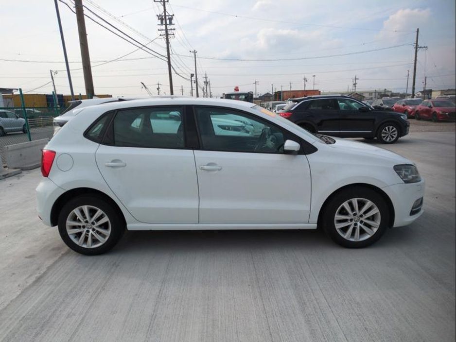 2017 Volkswagen Polo