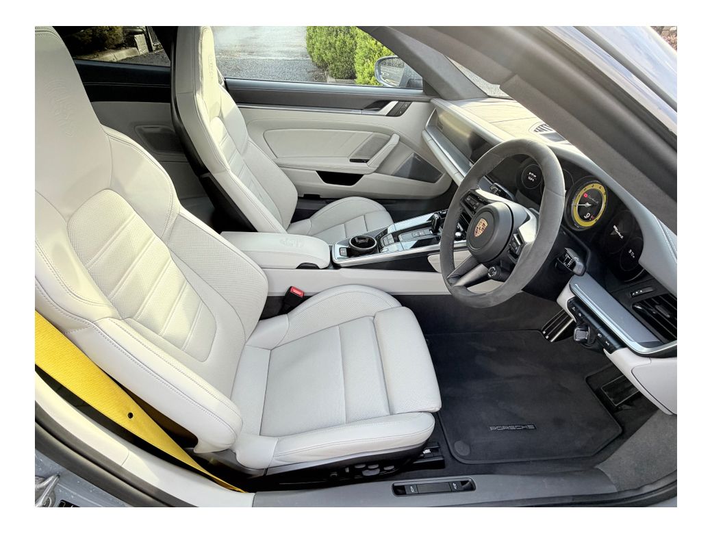 2023 Porsche 911