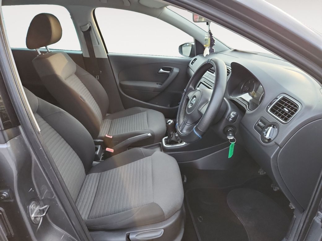 2013 Volkswagen Polo