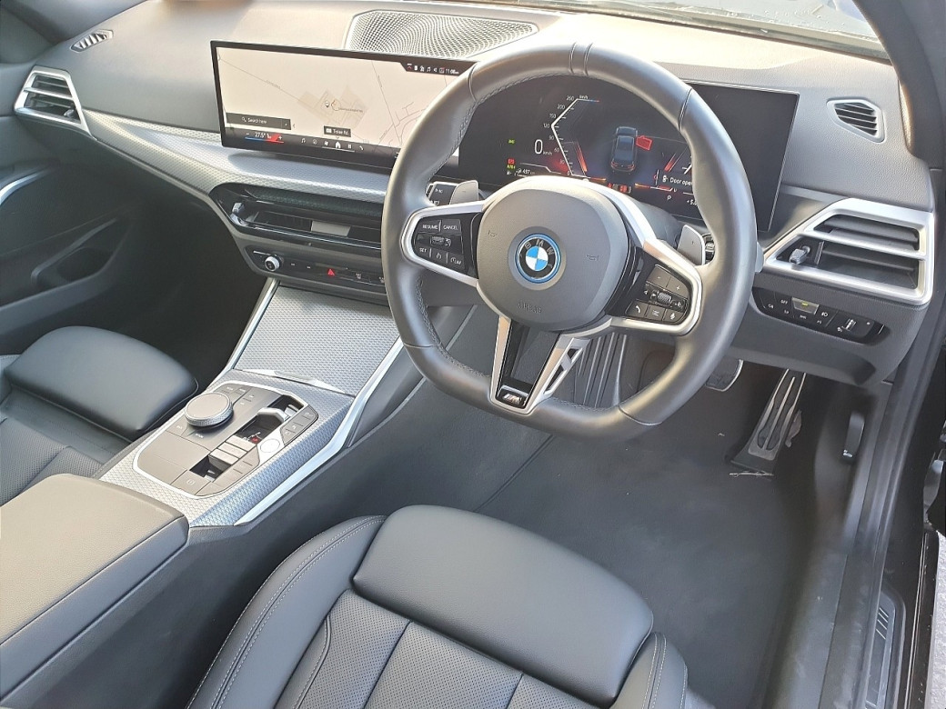 2025 BMW 330