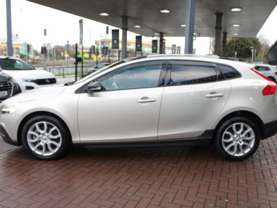 2018 Volvo V40 Cross Country