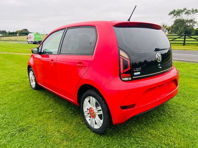 2017 Volkswagen up!