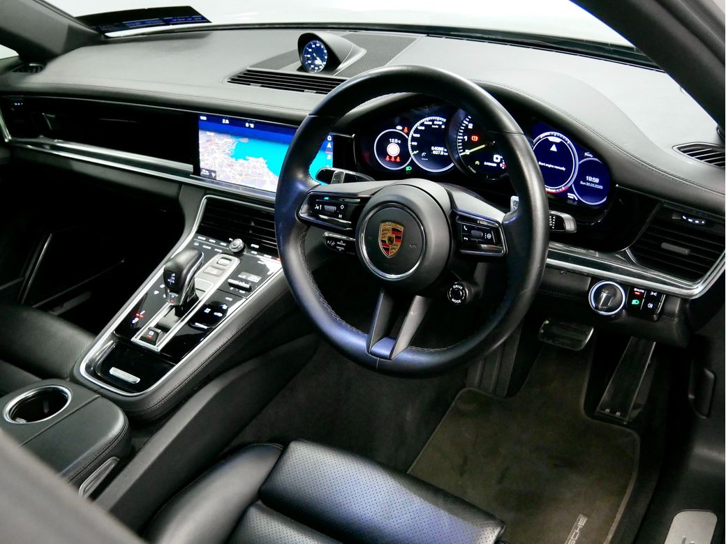 2021 Porsche Panamera