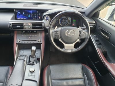 2020 Lexus IS 300h