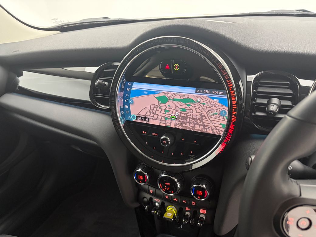 2023 Mini Hatch