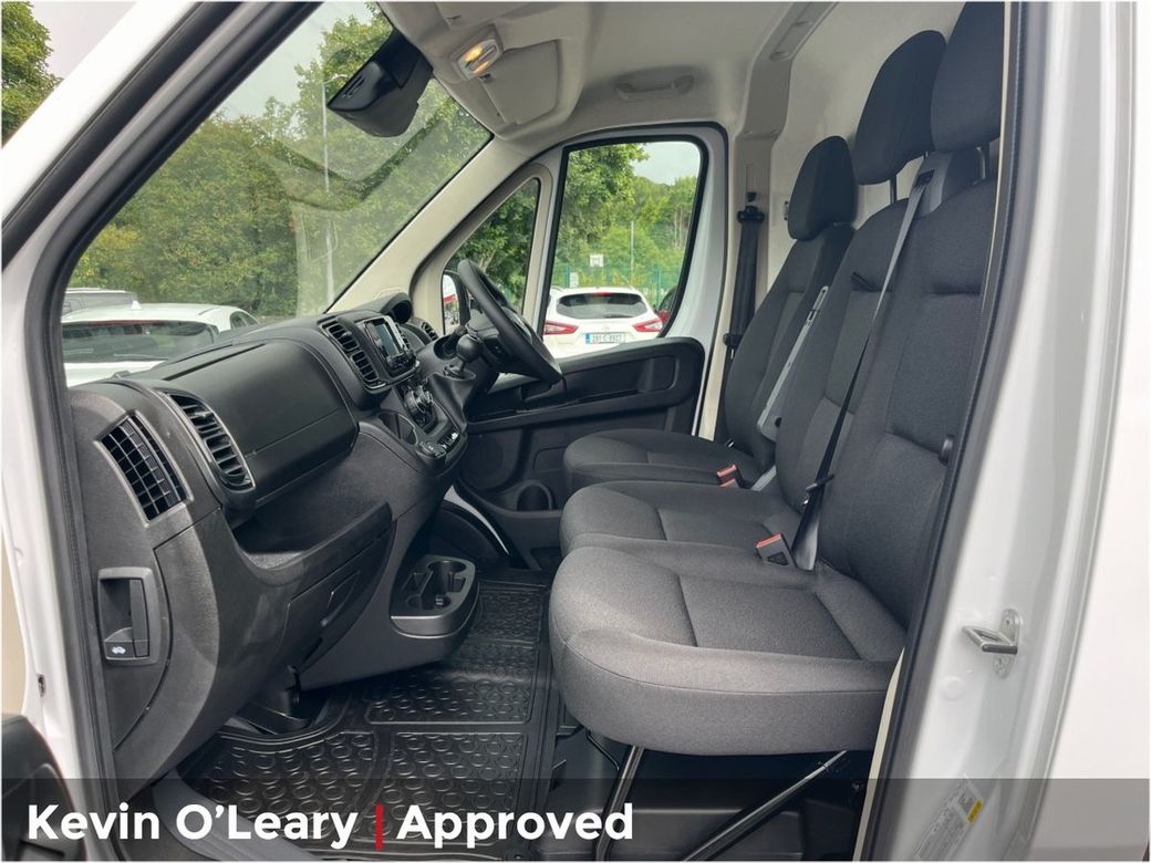 2025 Opel Movano