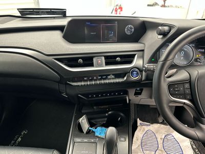 2021 Lexus UX 250H