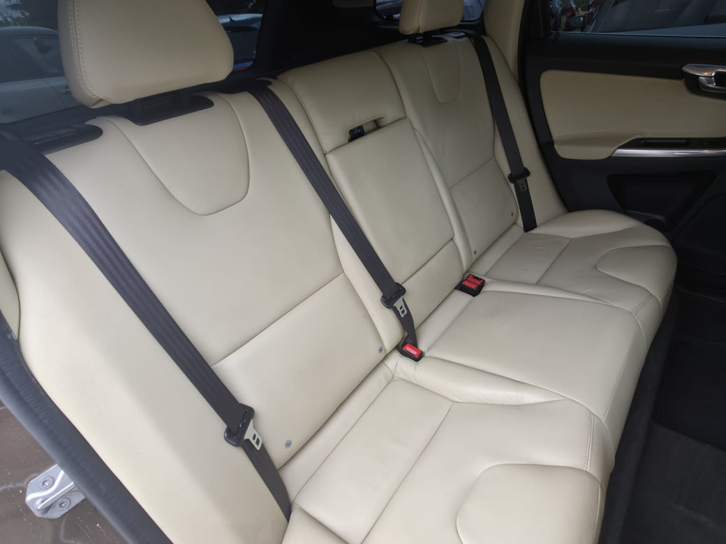 2015 Volvo XC60