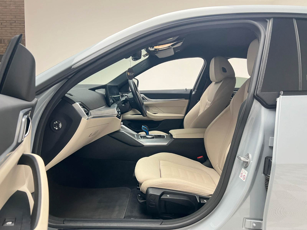 2023 BMW i4